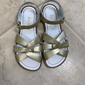 BNWT Salt Water sandal